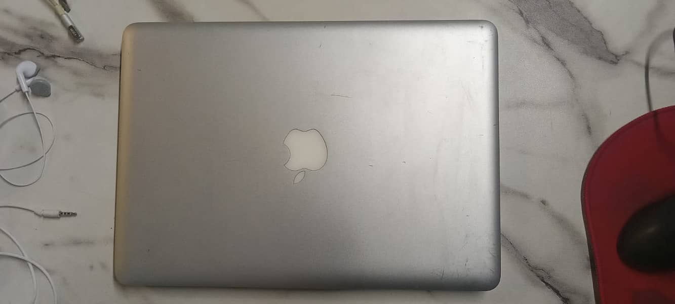 MacBook Pro13-inch, Early 2011 (6 GB / 320 GB) RS. 20,000 0