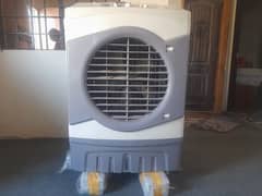Air Coolar with good condition (10/10).