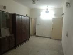 Allama iqbal town 7 Marla lower portion in idiol location is Satlujh blk