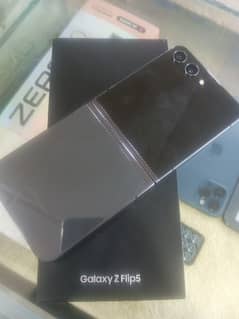 Samsung Galaxy Z Flip 5 mint condition Non Pta Fresh imprt
