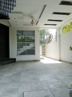 1 Kanal Upper Portion For Rent Luxury House Prime Location DHA phase 6
