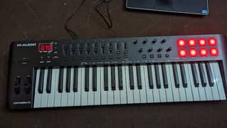 Midi keyboard M audio oxygen 49