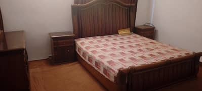 Tali solid wood bedroom set