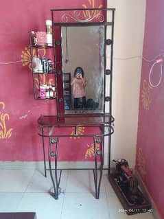 used dressing table