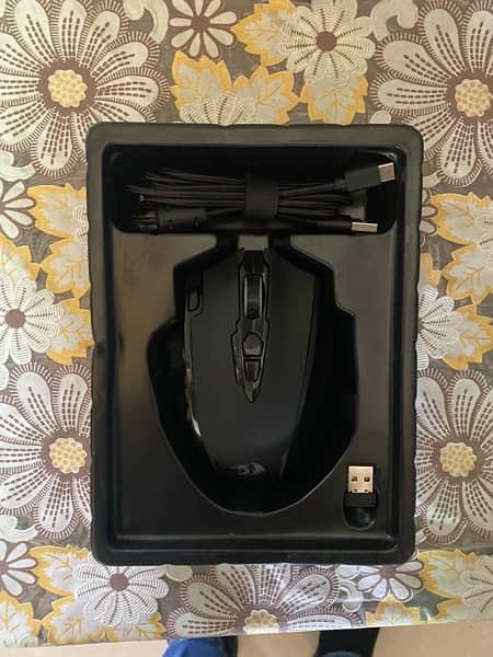 REDRAGON M913 IMPACT ELITE WIRELESS GAMING MOUSE 6