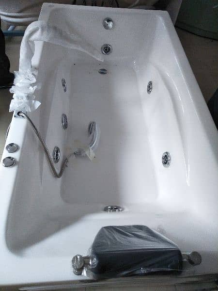 PAK BATH TUB 4