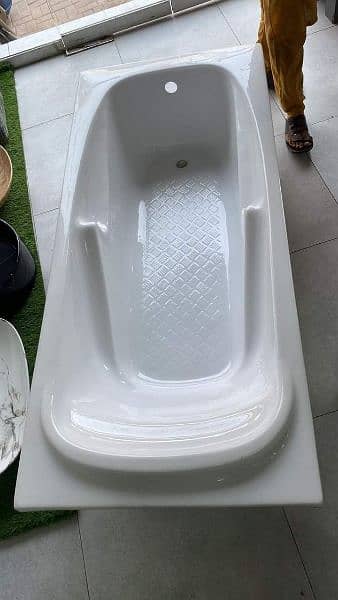 PAK BATH TUB 15