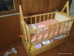 Kids cot / Baby cot / Kids bed / Kids wooden cot for sale