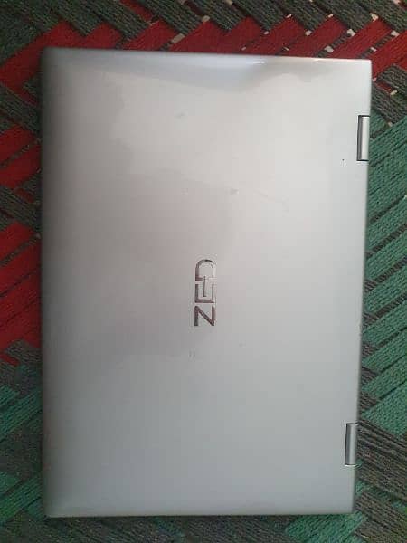 Zed Note laptop 7