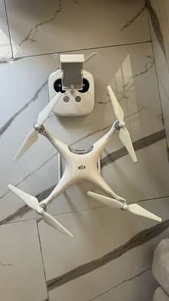 Drone DJI Pantham Pro one owner from new 11Hrs  flight time