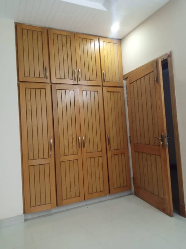 1 Kanal Upper Portion Available For Rent 2