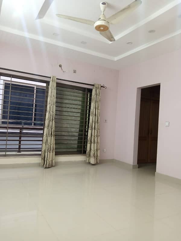 1 Kanal Upper Portion Available For Rent 0