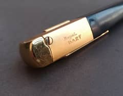 Vintage Royal Dart Gas lighter