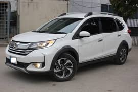 Honda BRV 7 seater available on rent with driver