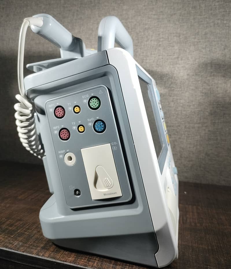 Medical Equip Importer Defibrillator, Anesthesia, Vents, Monitors, ECG 12