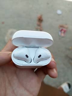 Earbuds 2 days backup 03111936095 whatsapp nmbr
