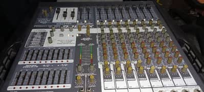Audio peavy mixer XR 886 New condition 10/10 original USA