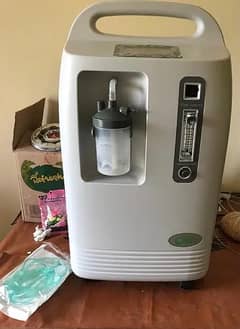 Oxygen concentrator Available For Sale