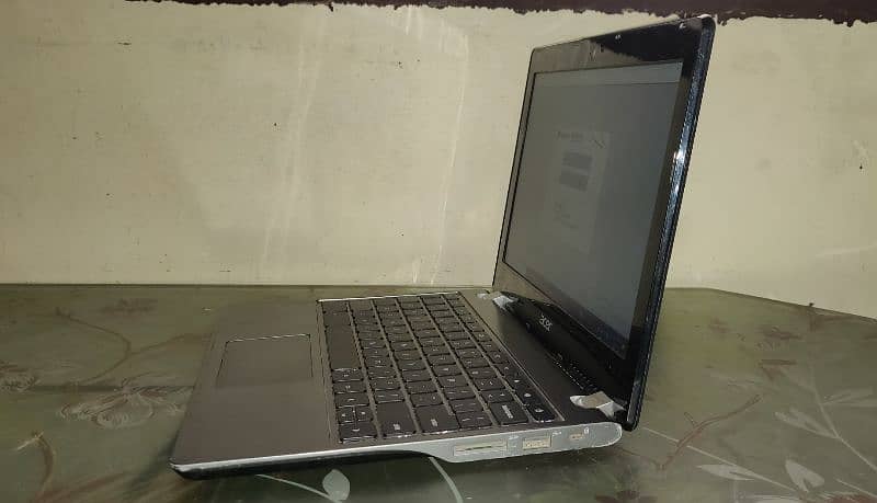 Acer Laptop 128gb SSD 1