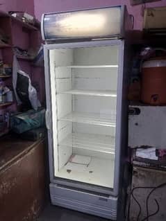 cold drink refrigerator