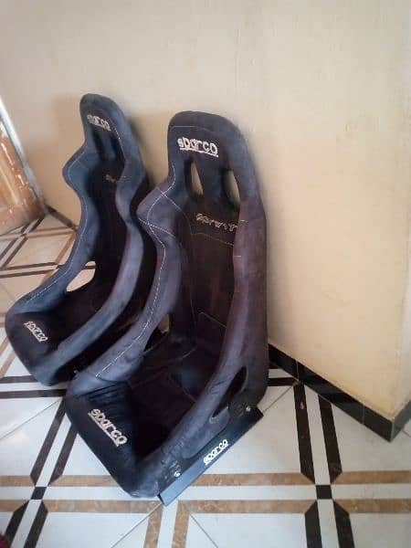 4 bolt to convert 5 bolt spacr and buckets sparco seats 5