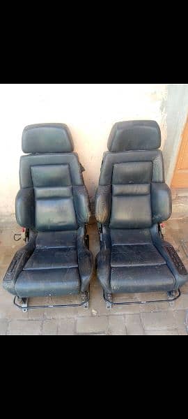 4 bolt to convert 5 bolt spacr and buckets sparco seats 16