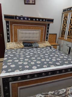 Bed set in excellent condition