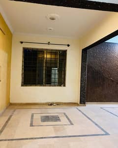 10 Marla Double Story House for Rent in Wakeel Colony