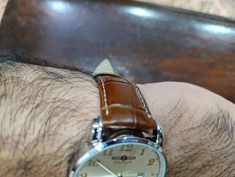 Zeppelin Smooth hand Date watch in 15000 only 4