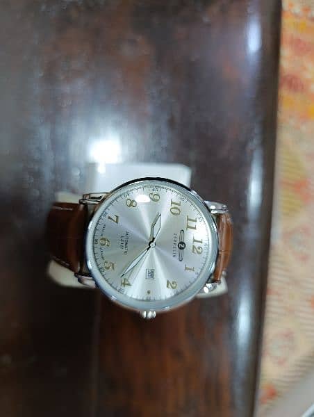 Zeppelin Smooth hand Date watch in 15000 only 15