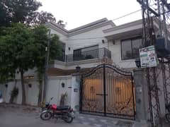 Corner Luxury House For Sale 11-Marla Brand New House on Upper mall Road