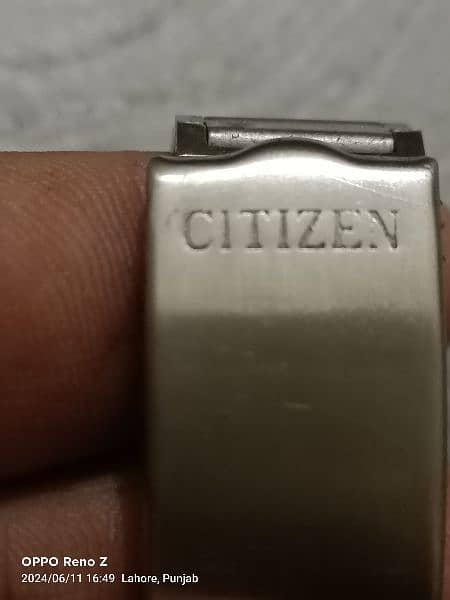 CITIZEN SHOCKPROOF AUTOMATIC WATCH 1