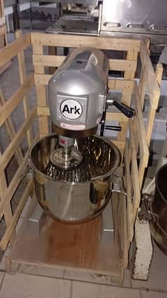 Dough Mixer 5Kg New Available/pizza oven/fryer/working table/hotplate/