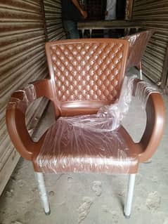rolexo plastic chairs and tables