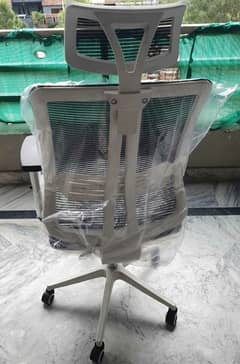 office chairs available in hole sale price