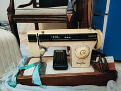 Singer Golden Girl sewing machine