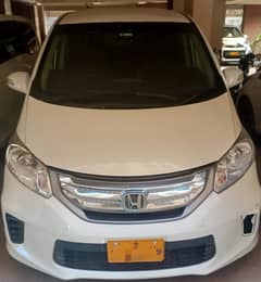Honda Freed 2013 Reg. 2020 Pearl White Color Excellent Condition