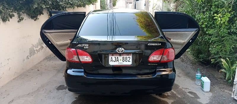 Toyota Corolla Altis 2005 5