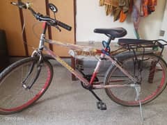 Giant racing bycycle/cycle  urgent sale