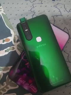 infinix s5 pro in pop up camera in 4/64 with box