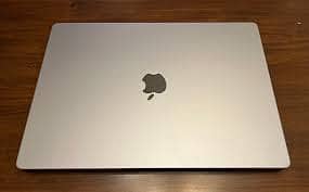 MACBOOK