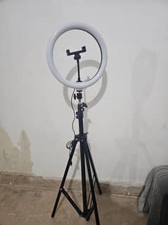 ring light with stand tripod