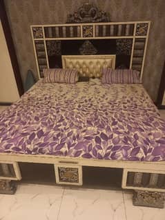 Large Size Bed and Dressing