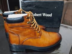 Int. Brand Robert Wood shoes