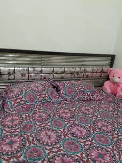 Jamoo size bed aregnt sell