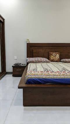 Textured lamination wooden Bedset