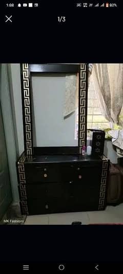 dressing table and 1 side table