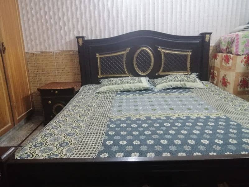 Double Bed set for sale 0