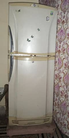 refrigerator 8cubicfeet at Fateh jang(near Hazir Hazoor Darbar) urgent