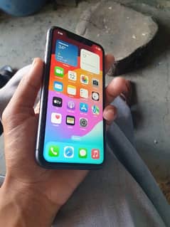 iphone11 jv 10 /10 water pack trune active face id working